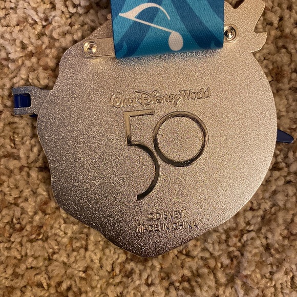 RunDisney 2022 Wine and Dine 10k Medal - Picture 6 of 7